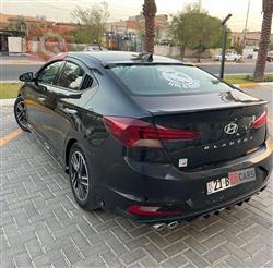 هیوندای ئەلەنترا